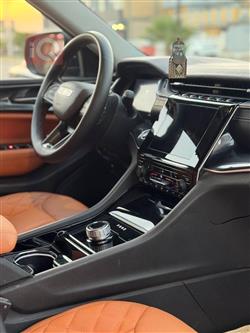 Jeep Grand Cherokee L